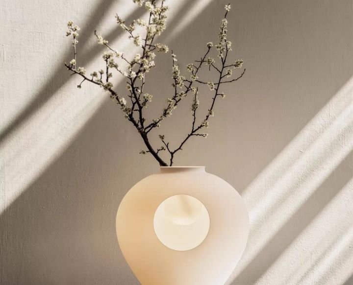 03 Madre Art Vase Lamp