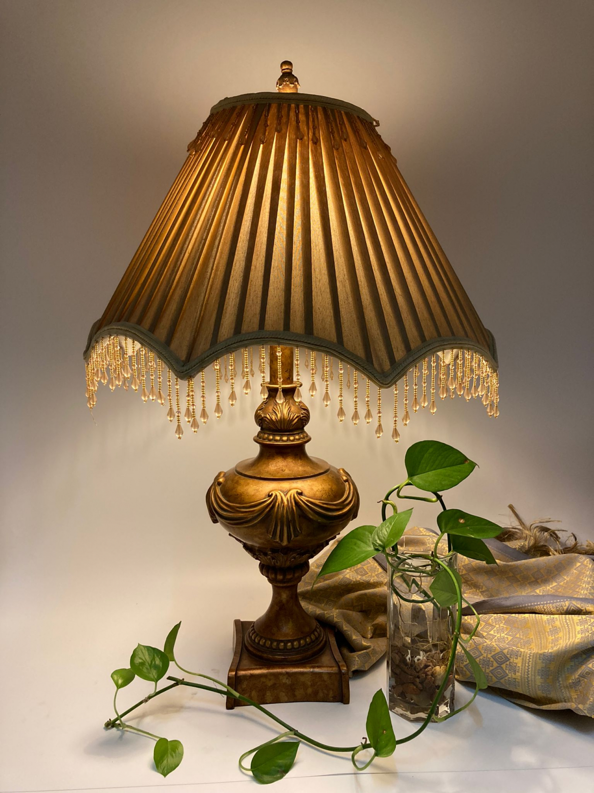 How to Upcycle a Lamp